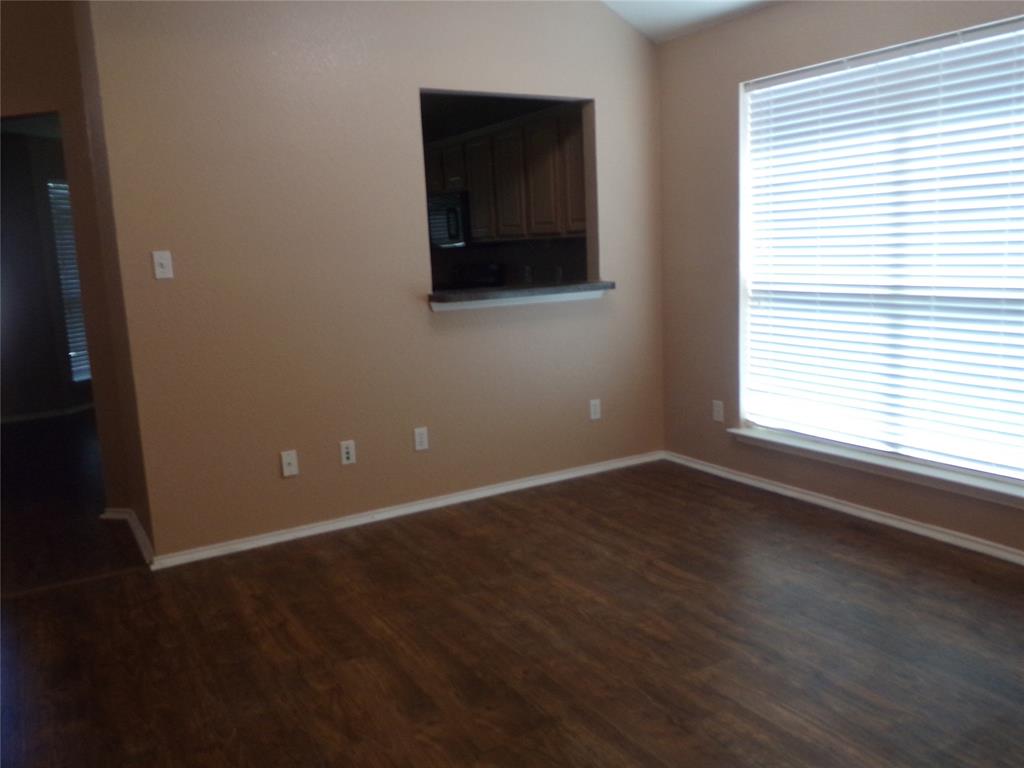 4708 Topaz Lane Property Photo 5