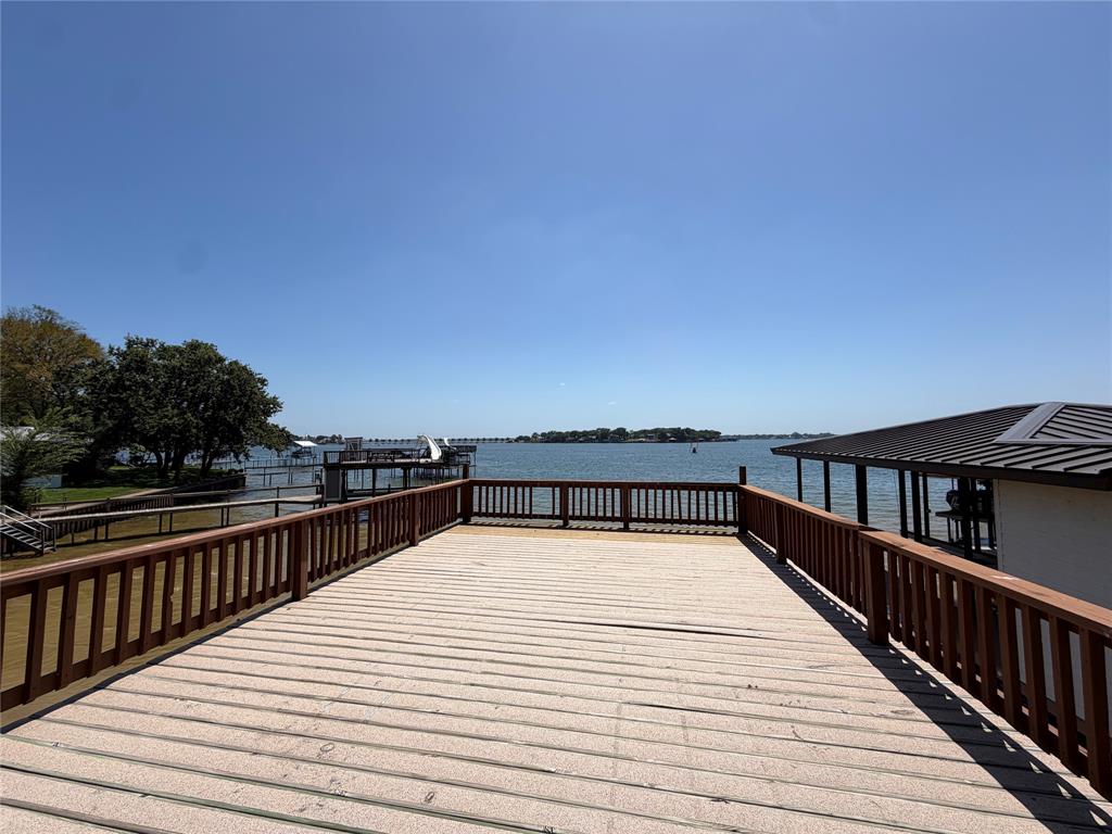 196 Scenic Drive Property Photo 9