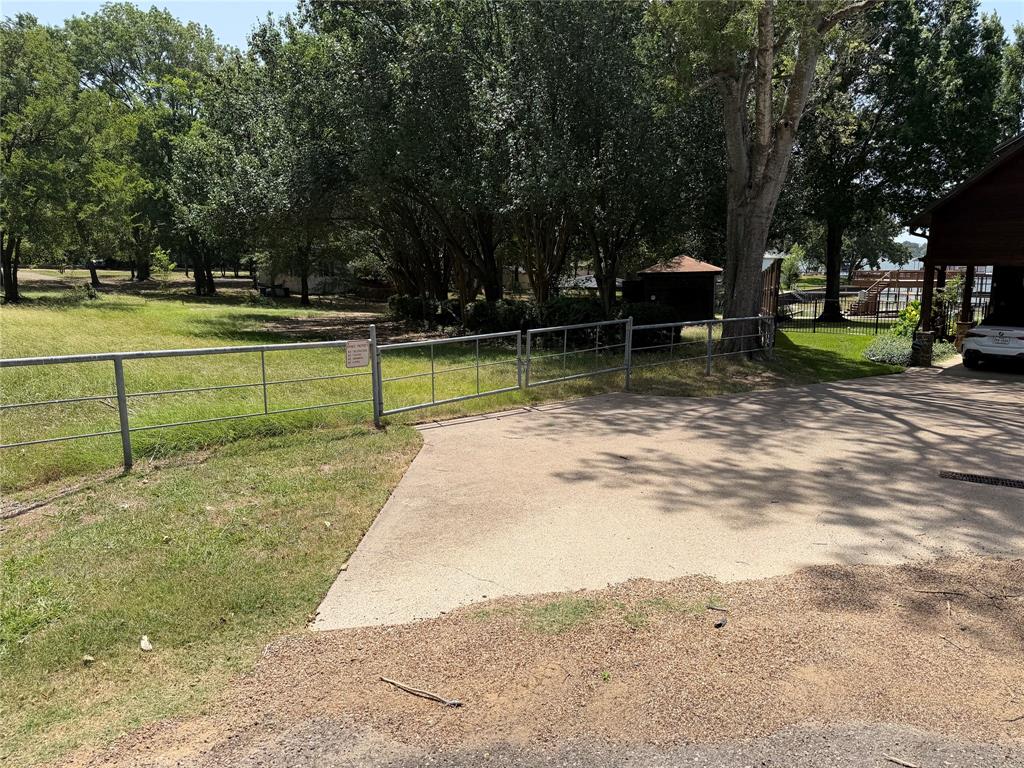 196 Scenic Drive Property Photo 11