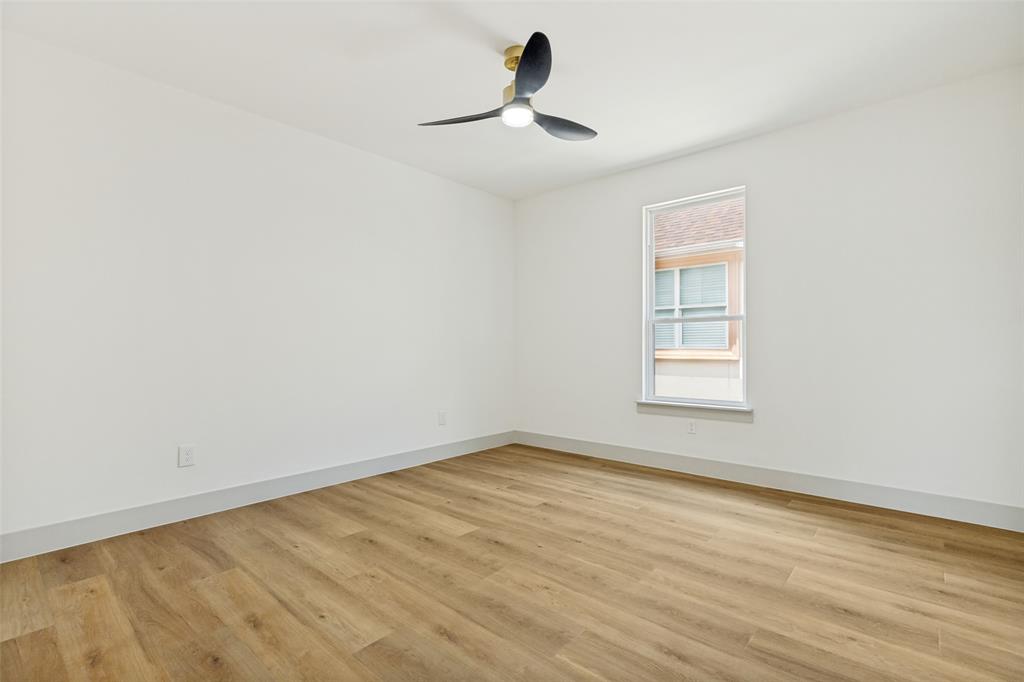 1613 N Bradley Street Property Photo 22