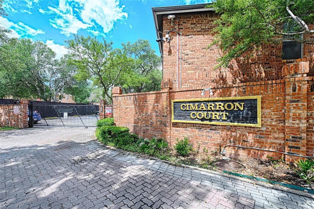 18333 Roehampton Drive 714 Property Photo 2
