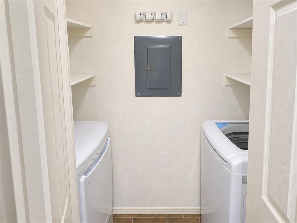 18333 Roehampton Drive 714 Property Photo 10