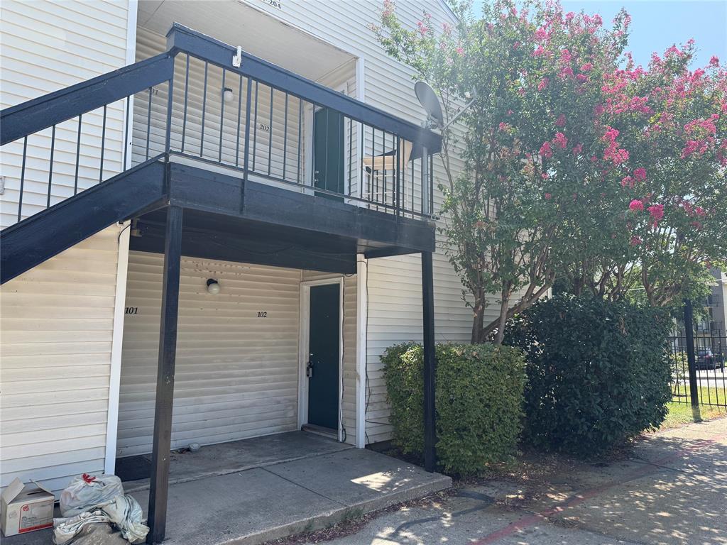7431 Holly Hill Drive 102 Property Photo 1