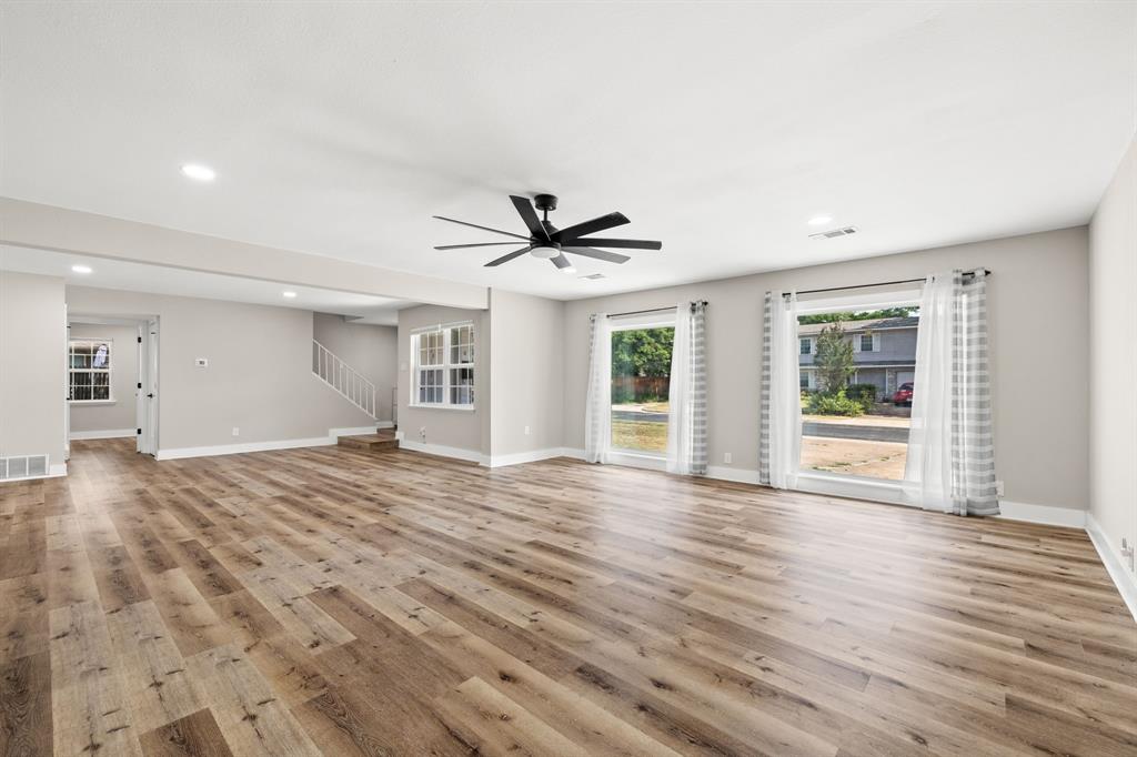 8635 Strathmore Drive Property Photo 11