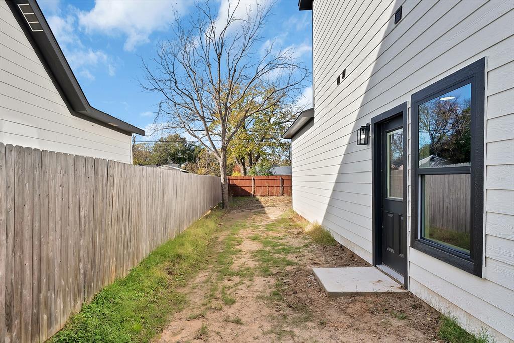 819 Stamps Avenue Property Photo 33
