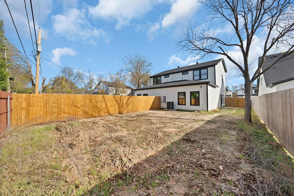 819 Stamps Avenue Property Photo 34