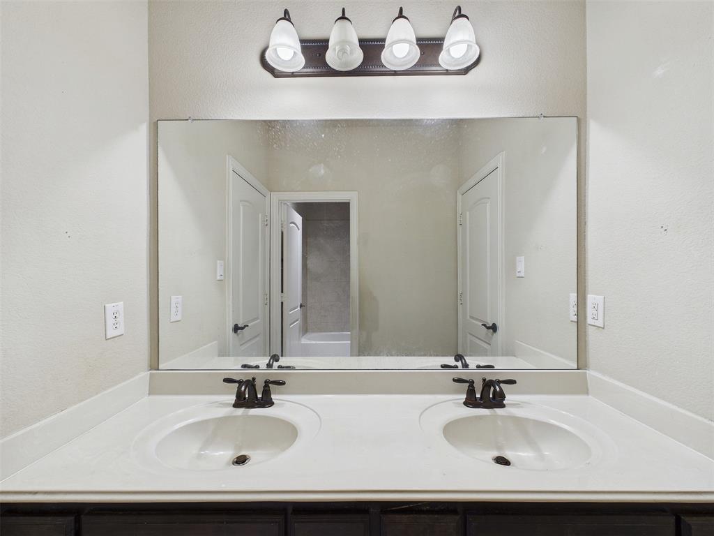 2825 Hollowbrook Lane Property Photo 30
