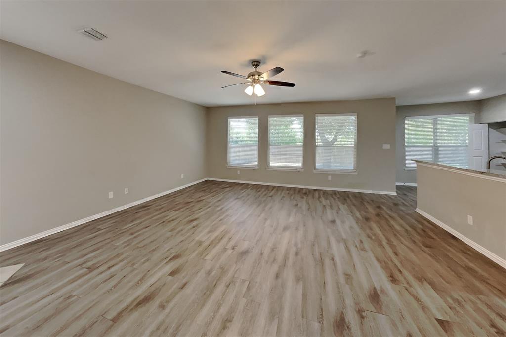 11 Willowstone Court Property Photo 2