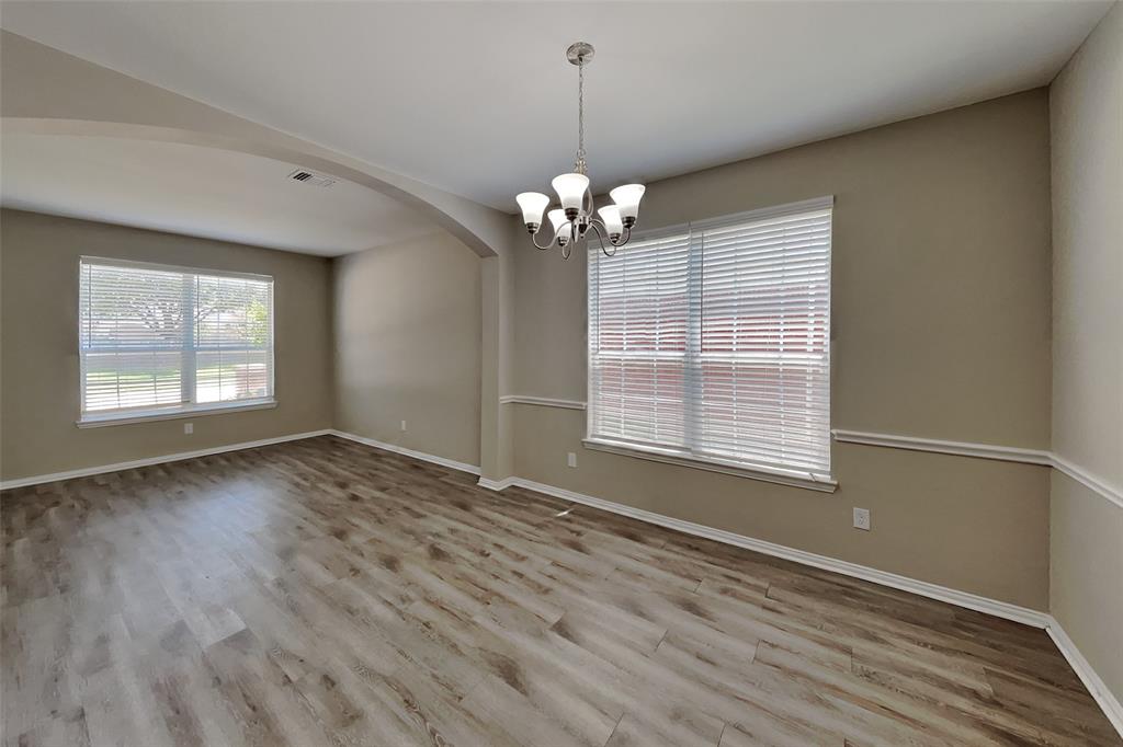 11 Willowstone Court Property Photo 6