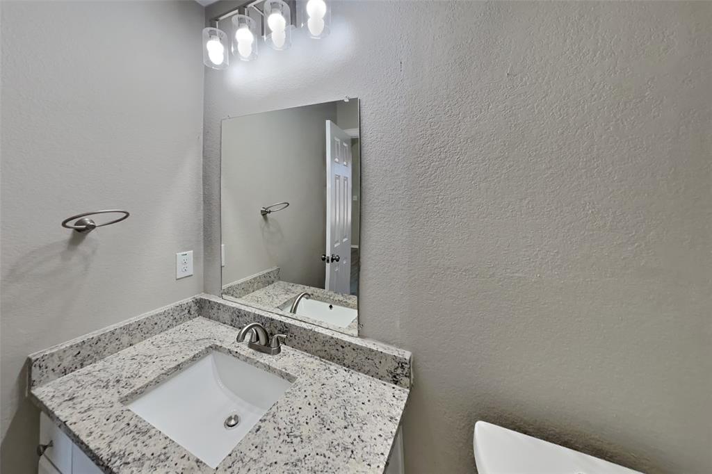 11 Willowstone Court Property Photo 16