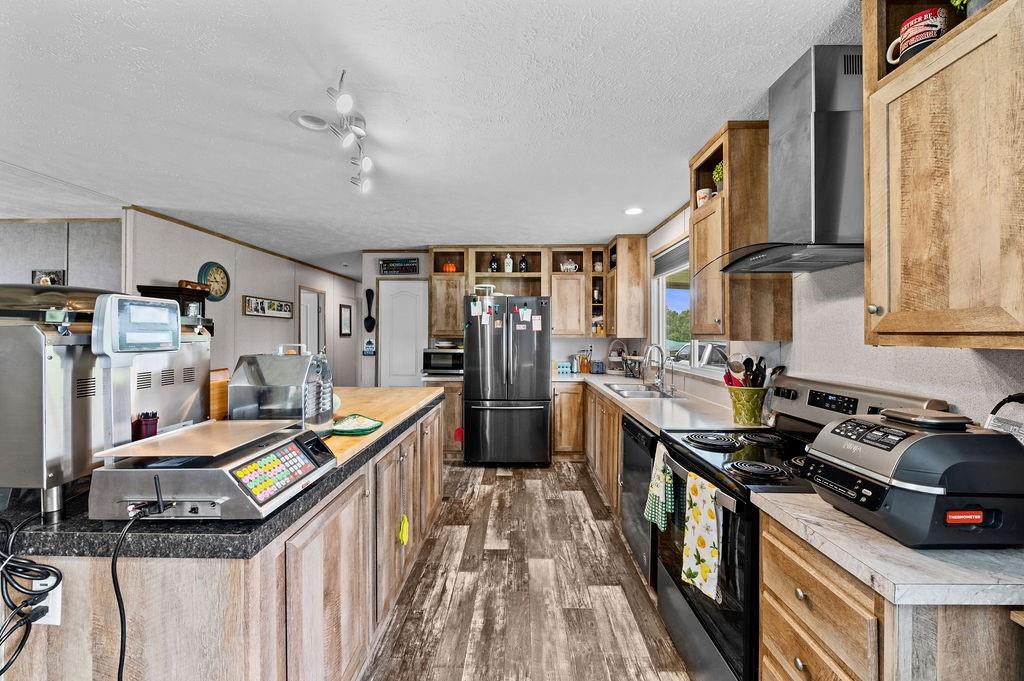 1509 County Road 3170 Property Photo 9