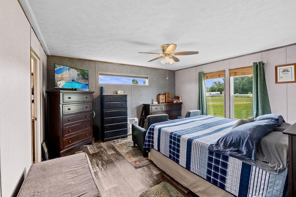 1509 County Road 3170 Property Photo 10