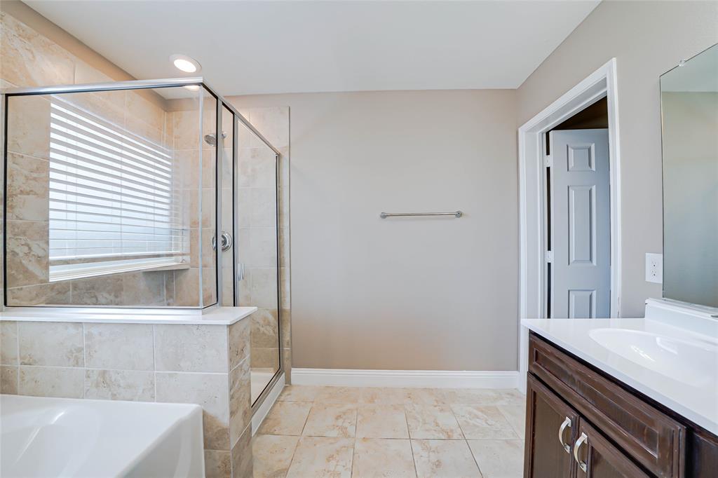 410 Club House Drive Property Photo 23