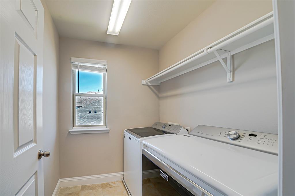 410 Club House Drive Property Photo 25