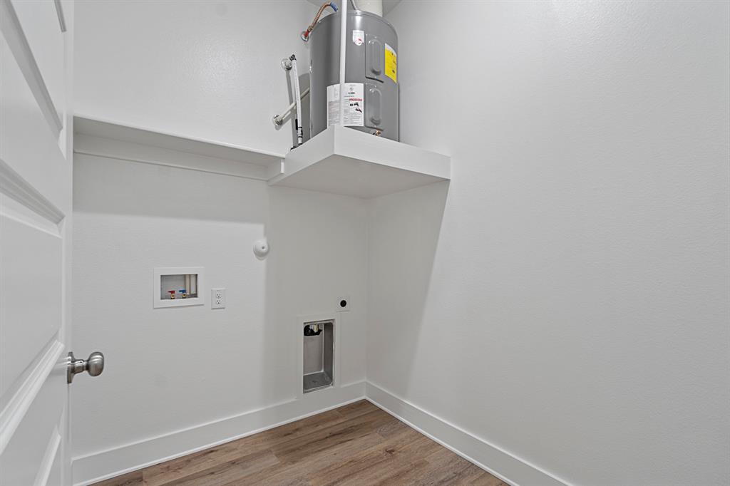 3919 Daxton Drive Property Photo 6
