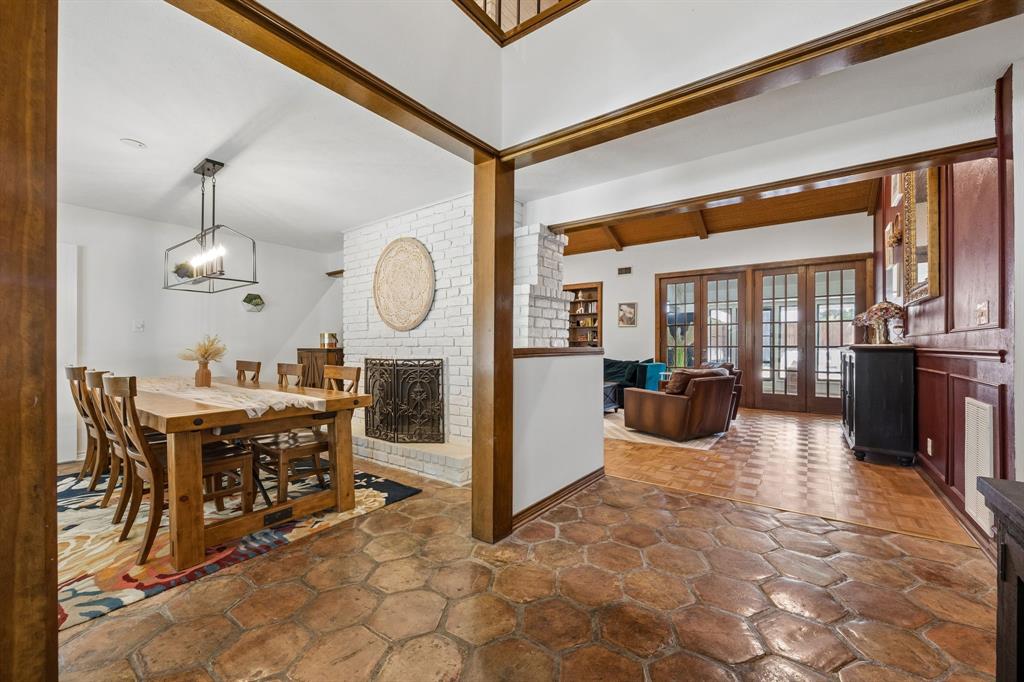 2813 Raintree Drive Property Photo 10