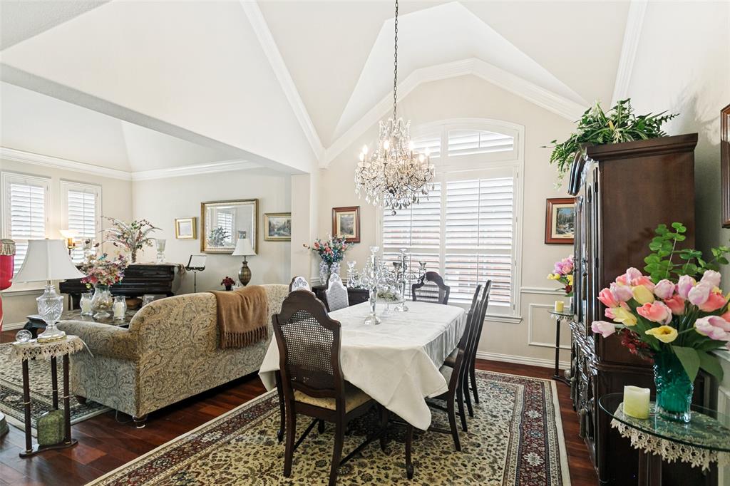 8708 Winter Wood Court Property Photo 3