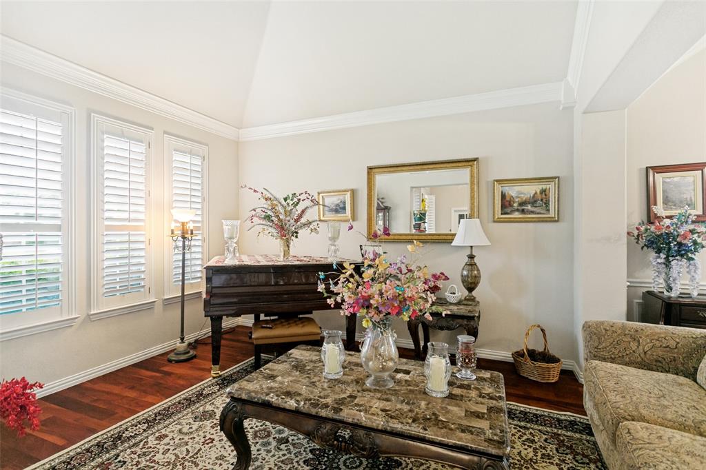 8708 Winter Wood Court Property Photo 4