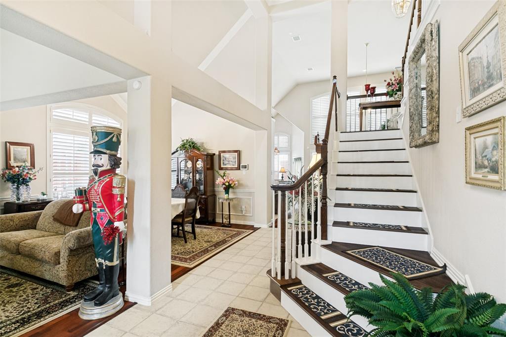 8708 Winter Wood Court Property Photo 6
