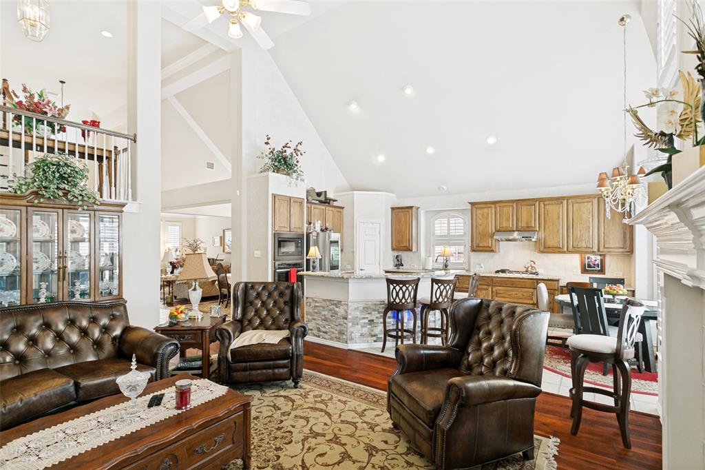8708 Winter Wood Court Property Photo 10