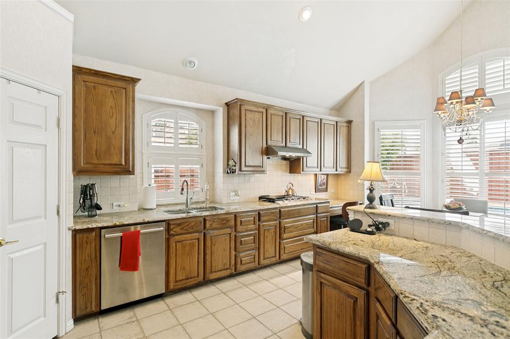 8708 Winter Wood Court Property Photo 13