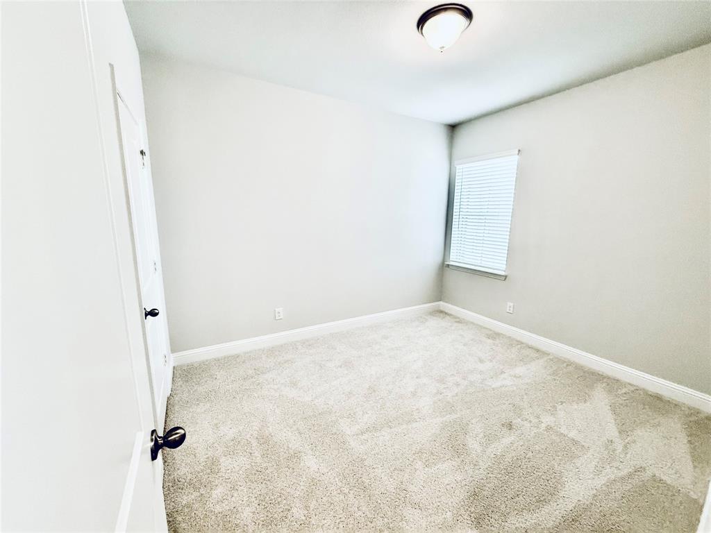 7925 Bayside Drive Property Photo 14