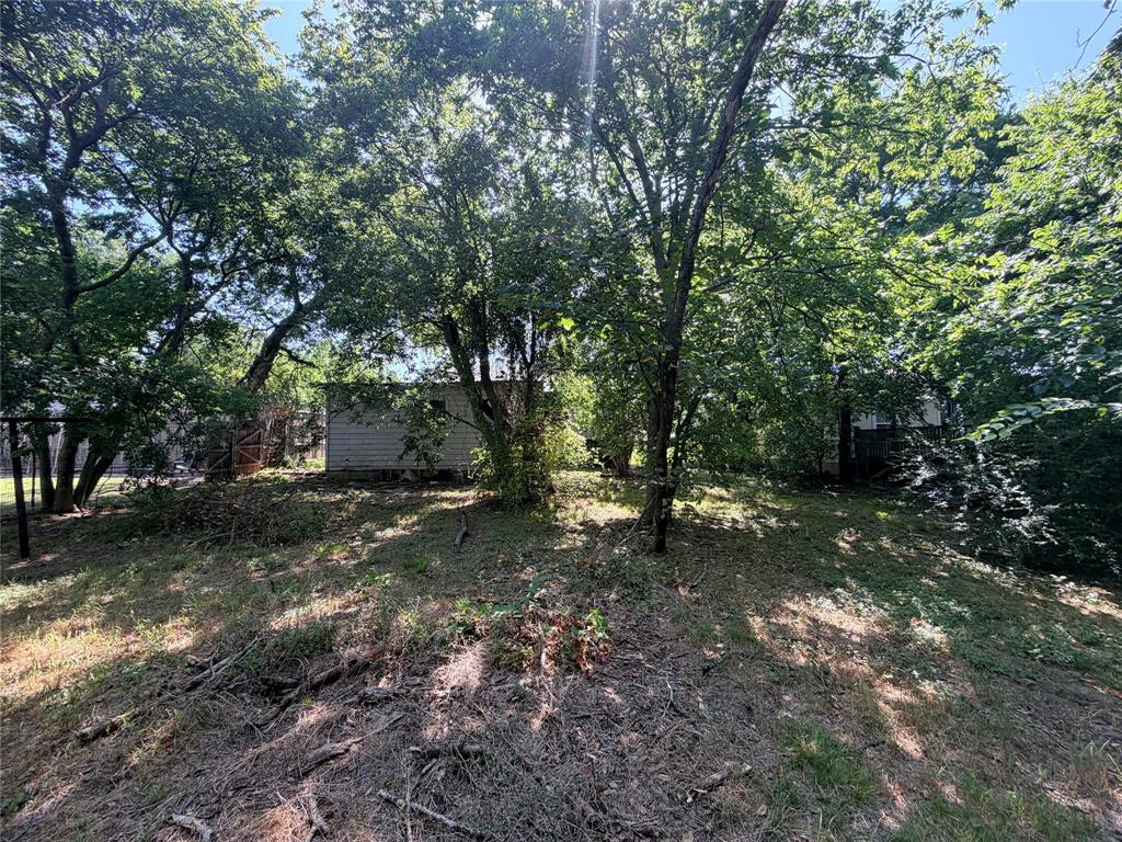 806 S Brazos Street Property Photo 10