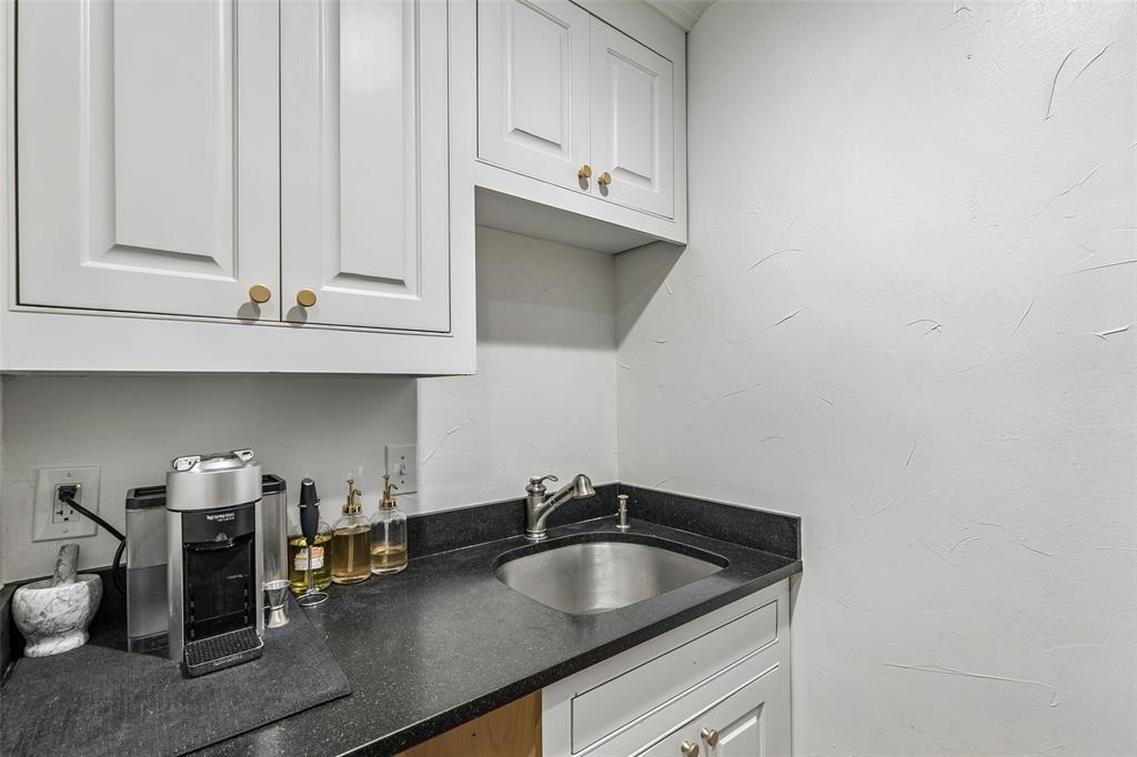 4215 Firebrick Lane Property Photo 14