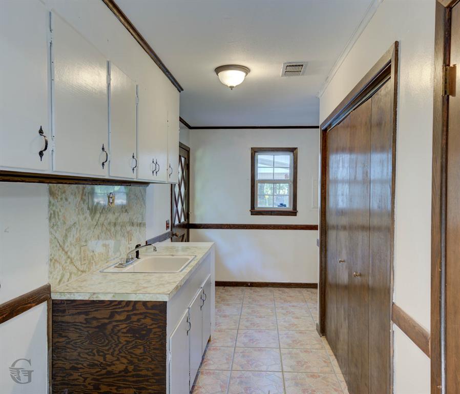 447 Burrow Lane Property Photo 15