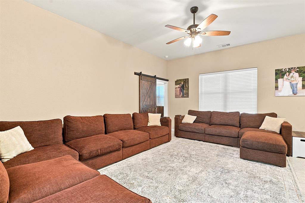 5017 Beaver Creek Avenue Property Photo 12