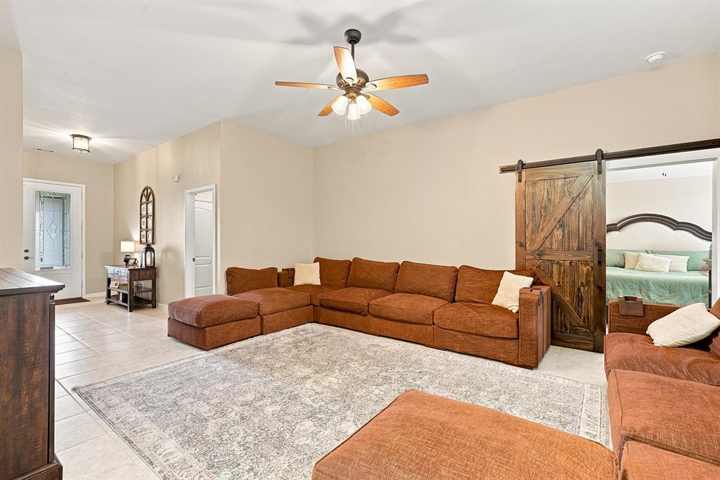 5017 Beaver Creek Avenue Property Photo 13