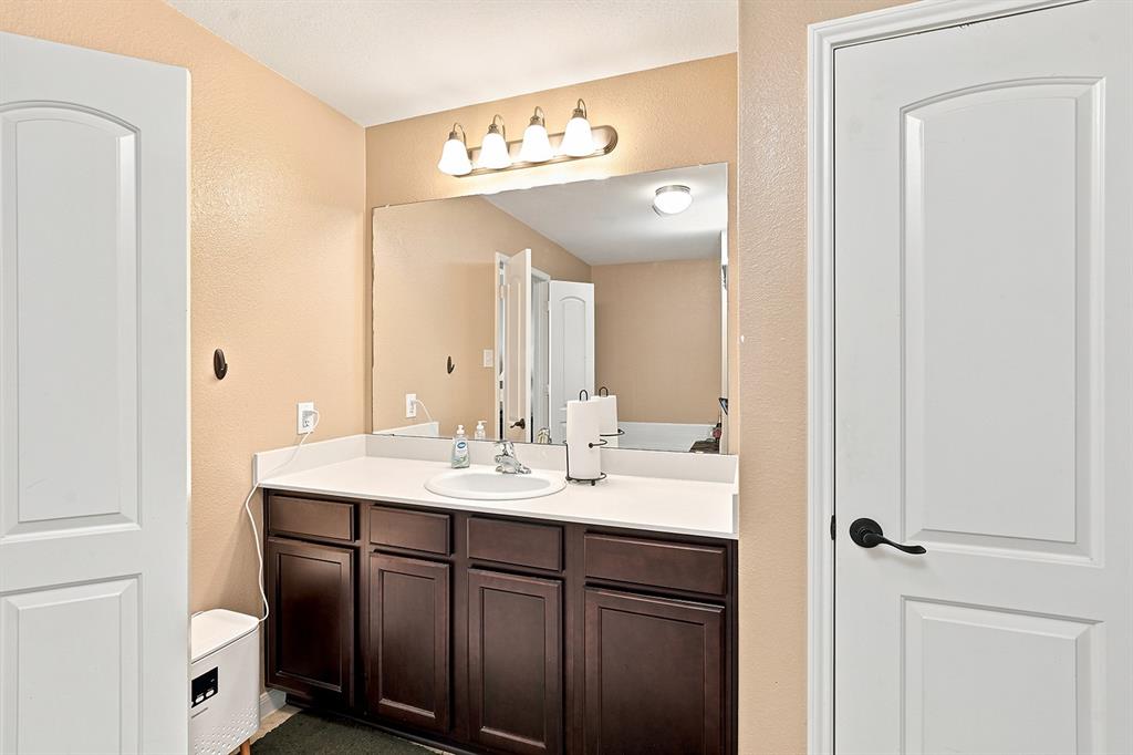 5017 Beaver Creek Avenue Property Photo 24