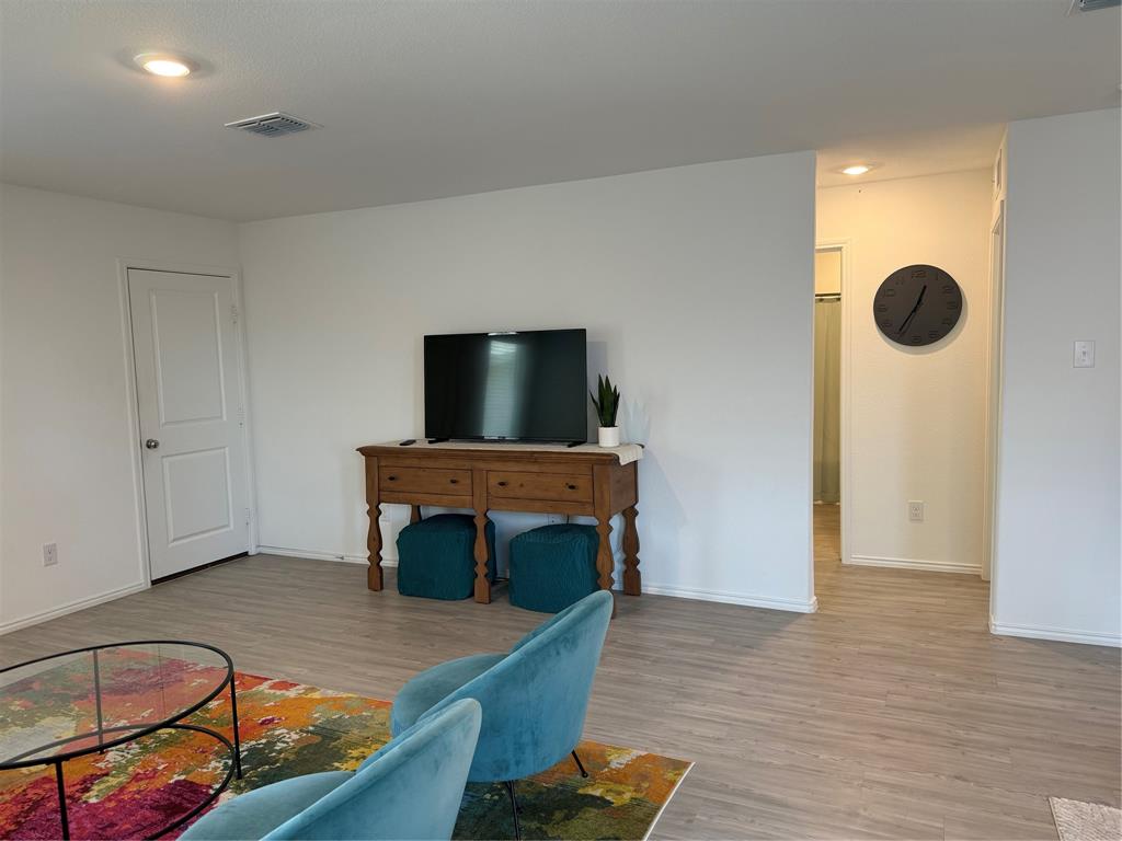 9204 Red Fox Trail Property Photo 2
