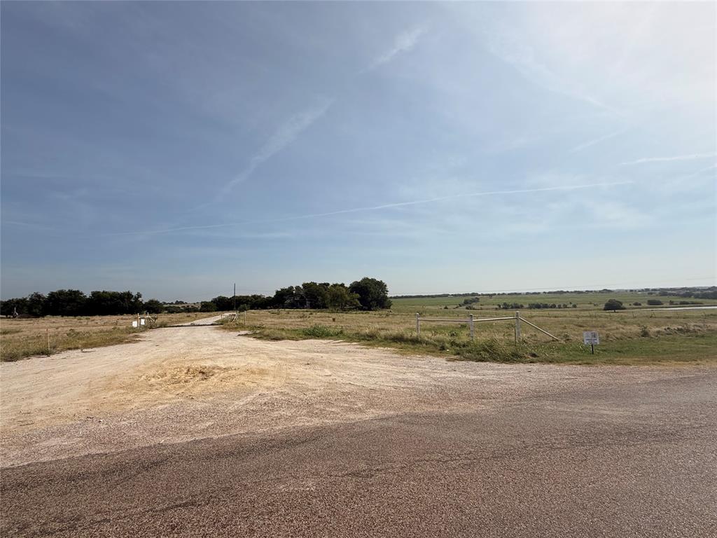 4800 Woodard Avenue Property Photo 3