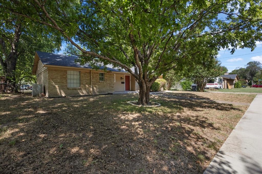 655 W Pentagon Parkway Property Photo 3