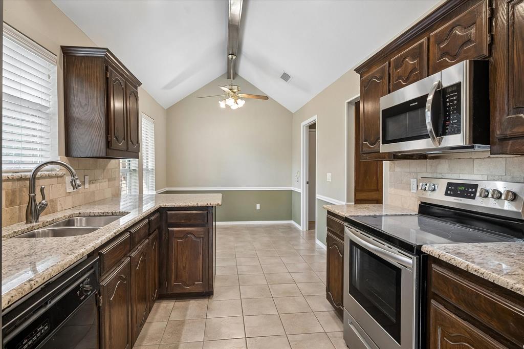 2201 Pendleton Lane Property Photo 12