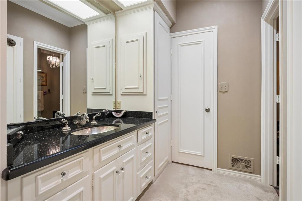 7276 Lupton Circle Property Photo 16