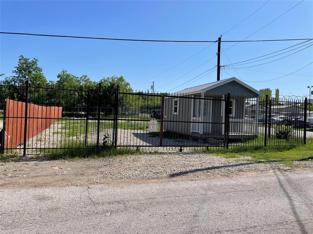 2846 Bedford Street Property Photo 1