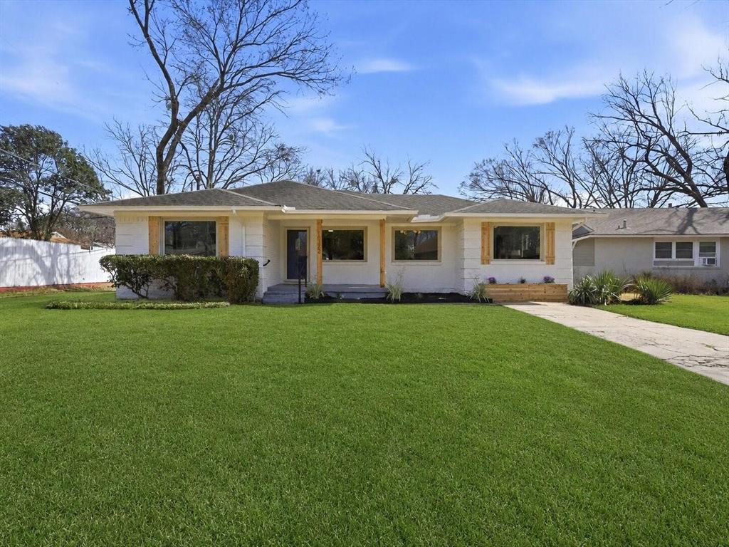 10322 Pinecrest Drive Property Photo 1