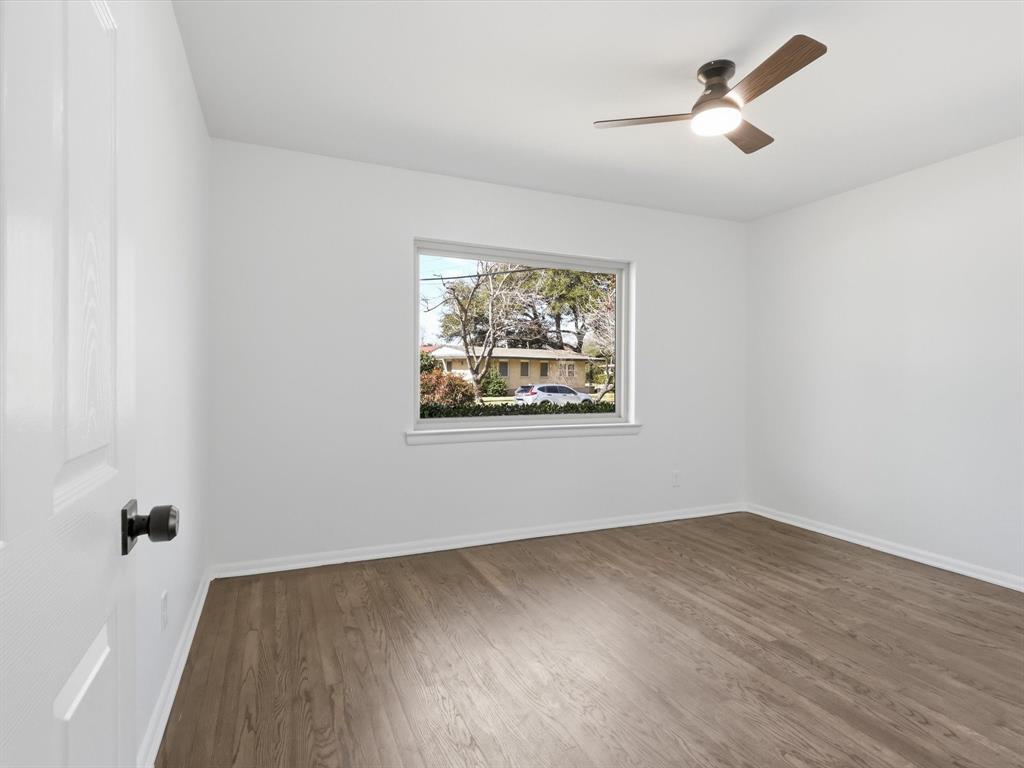 10322 Pinecrest Drive Property Photo 5