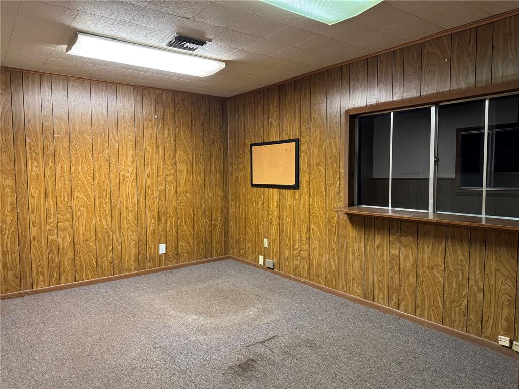 3401 N Northeast Loop 323 Property Photo 20