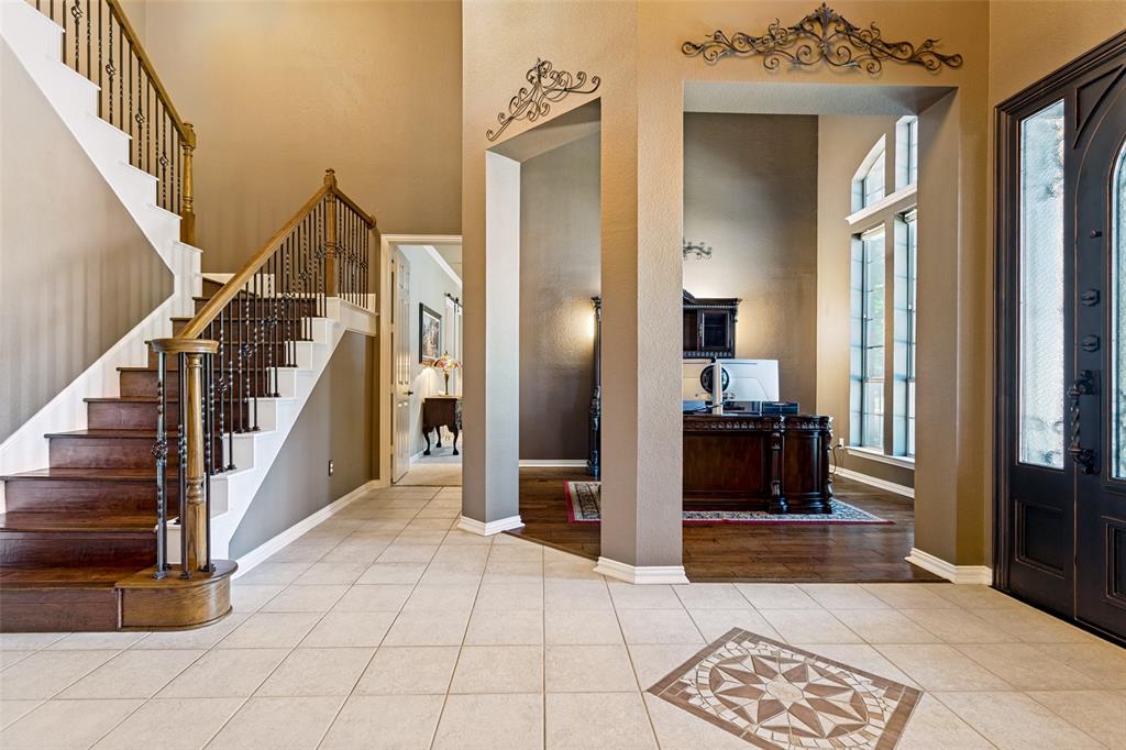 1814 Harvest Glen Drive Property Photo 10
