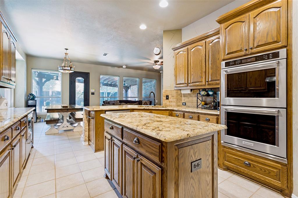1814 Harvest Glen Drive Property Photo 14