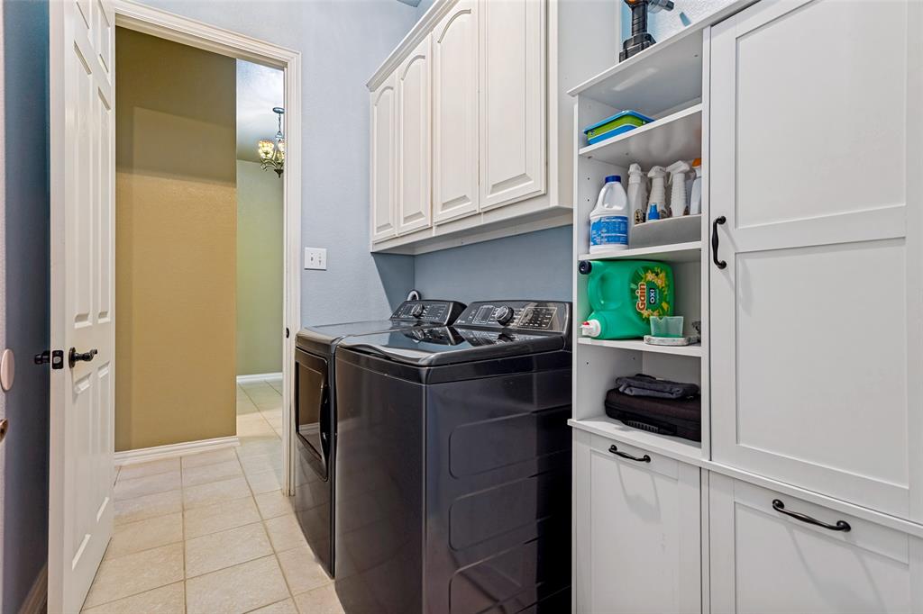 1814 Harvest Glen Drive Property Photo 32