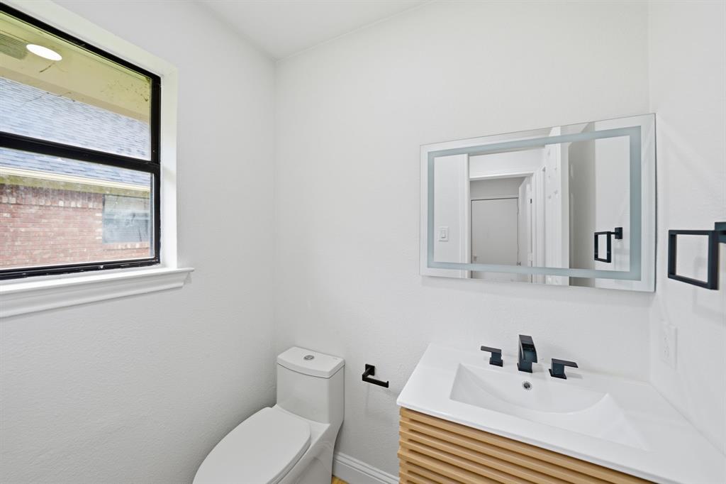 3718 Thornhill Way Property Photo 23
