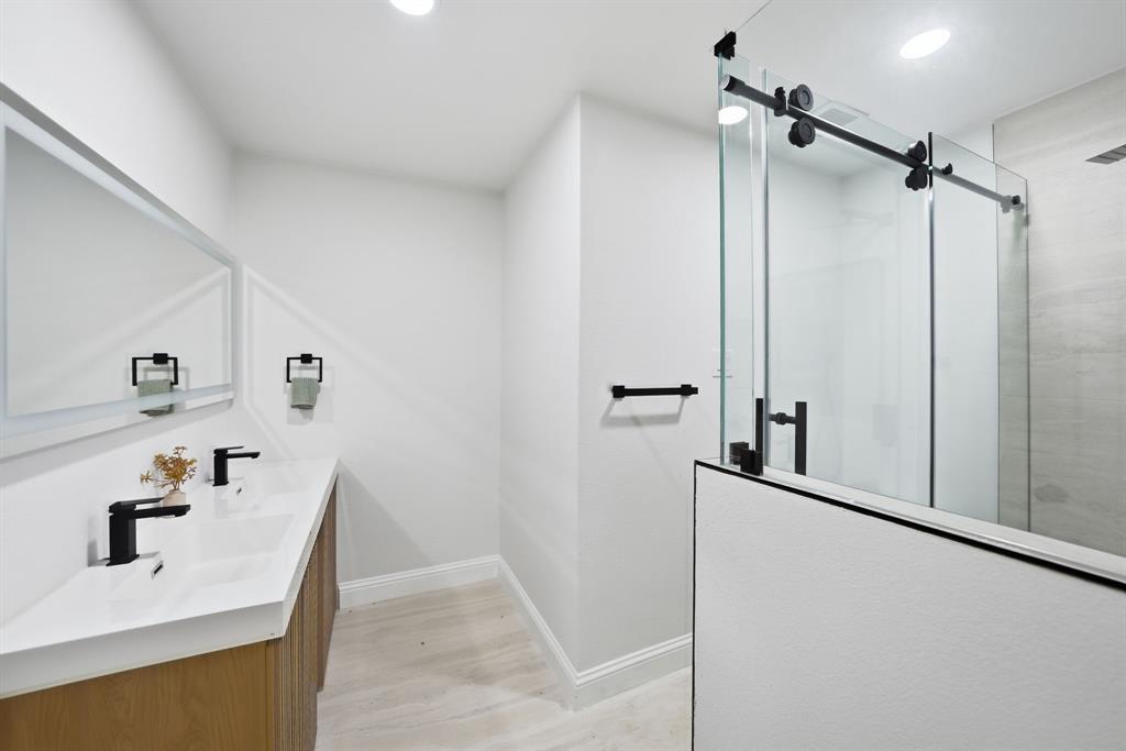 3718 Thornhill Way Property Photo 31