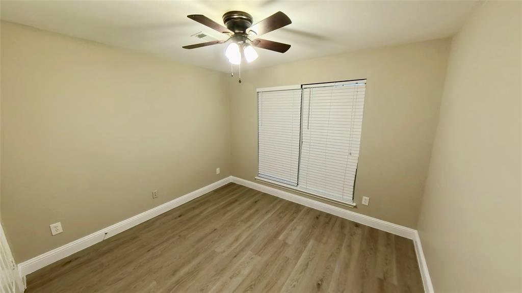 4304 Lone Rock Court Property Photo 2