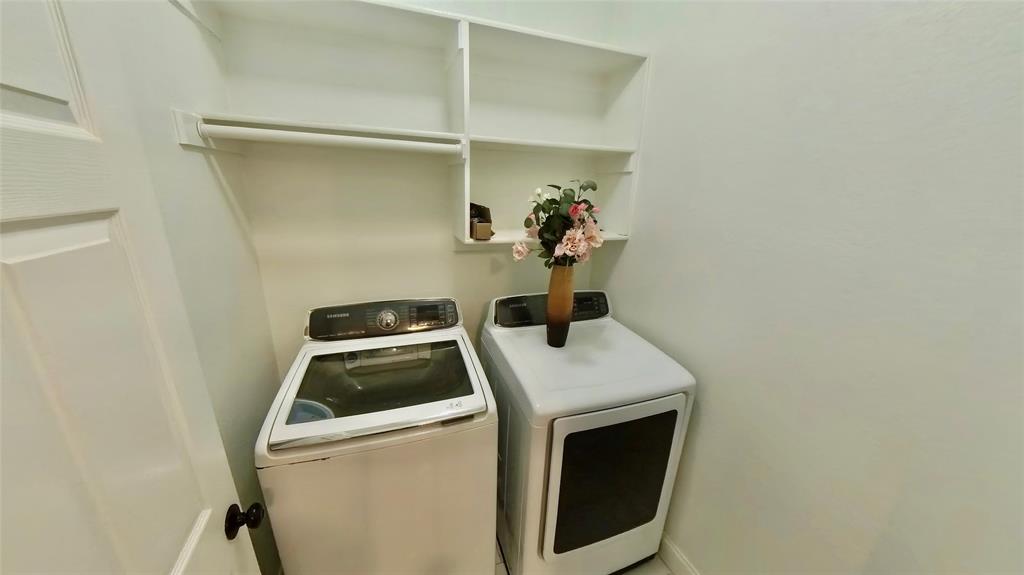 4304 Lone Rock Court Property Photo 7