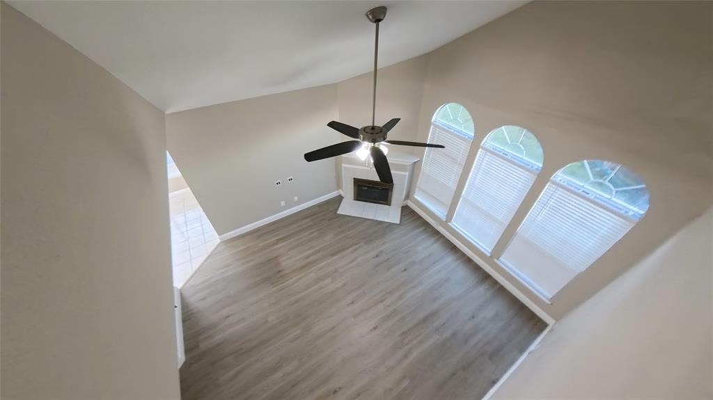 4304 Lone Rock Court Property Photo 9