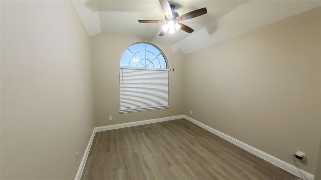 4304 Lone Rock Court Property Photo 11